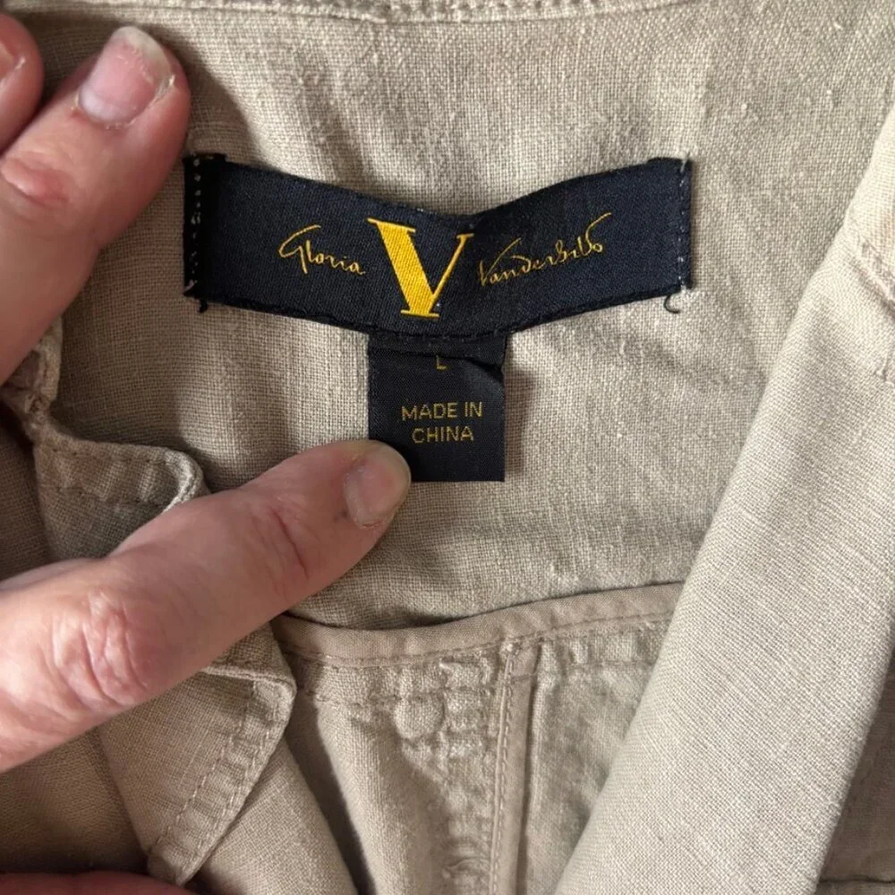 Gloria Vanderbilt pre loved